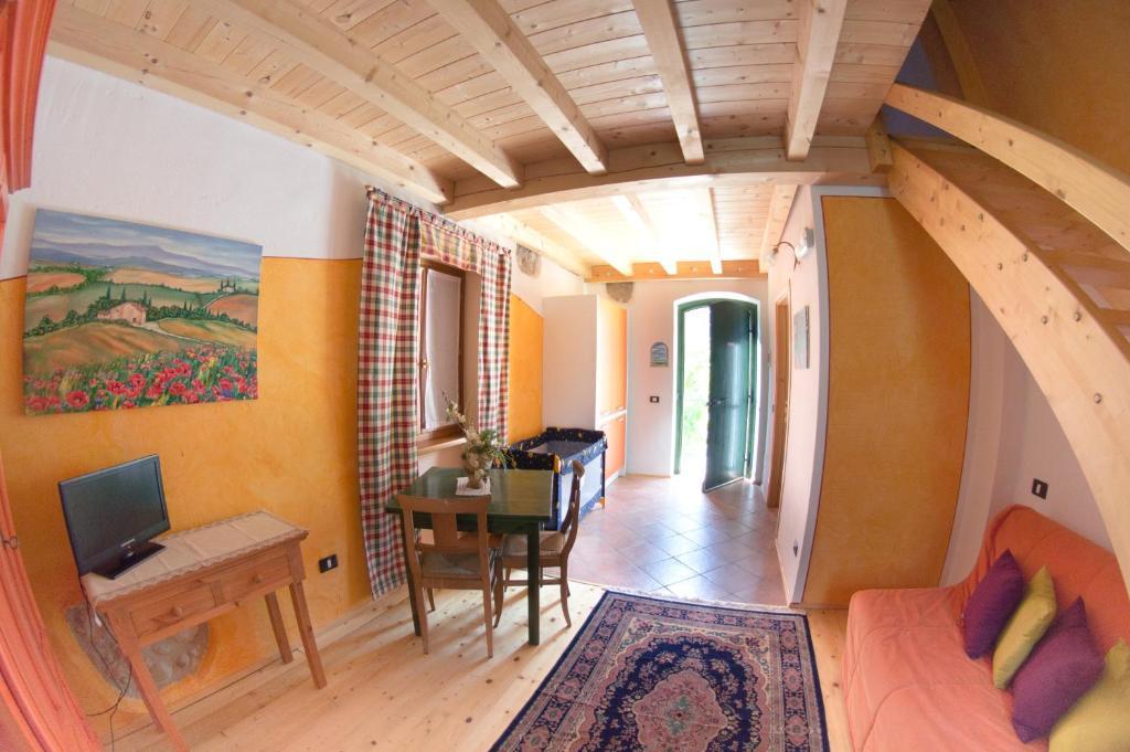 Agriturismo Revena Brentino Belluno Room photo